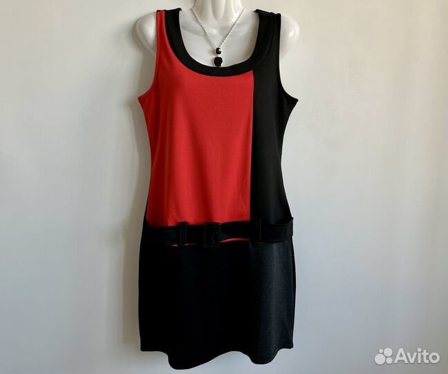 Платье трикотажное женское m