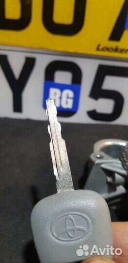 Замок зажигания Toyota Avensis 3 седан 270 1 2010