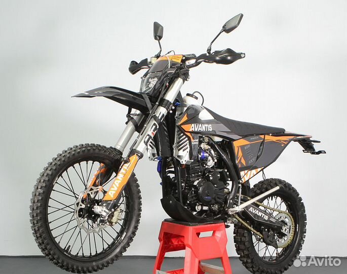 Мотоцикл Avantis Enduro 300 Carb PRO Exclusive