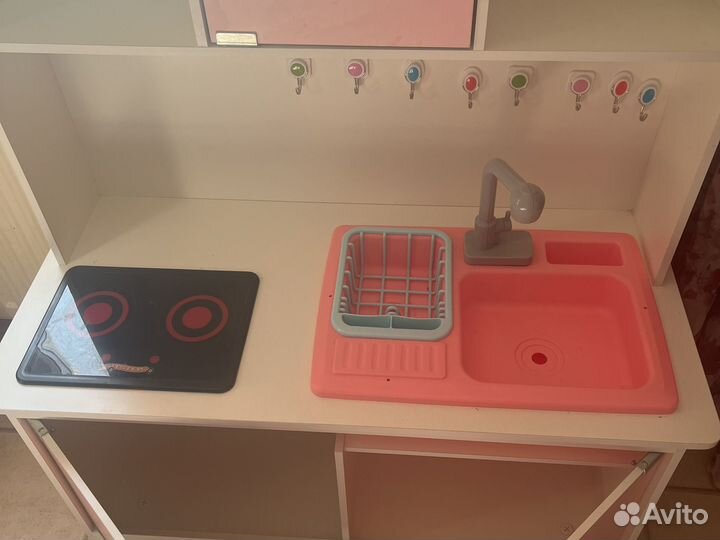 Детские игрушки кухня