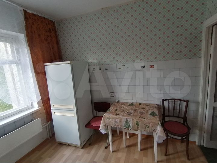 Комната 65 м² в 3-к., 2/9 эт.