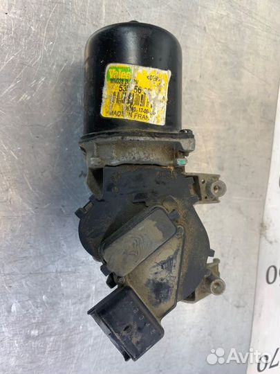 Мотор стеклоочистителя передний Renault Megane BM