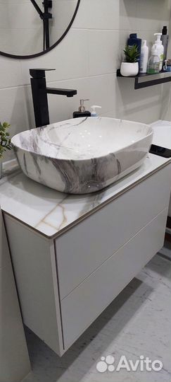 Тумба подвесная в ванную 