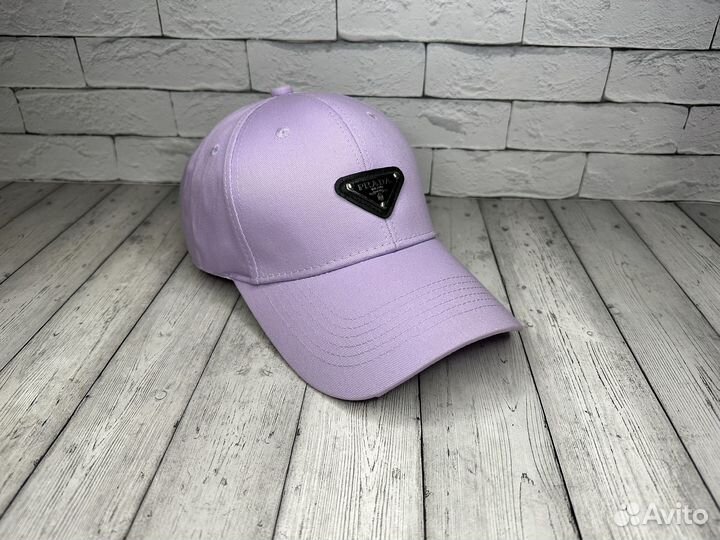 Бейсболка женская prada (новая)