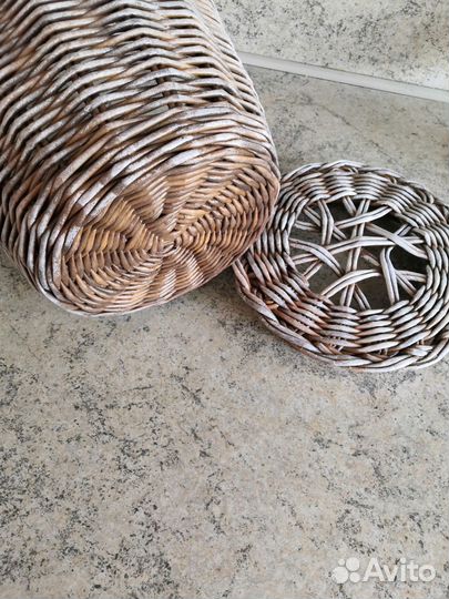 Корзина плетеная с крышкой 4л