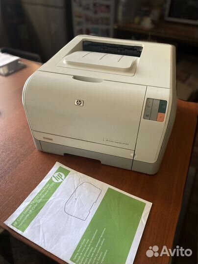Принтер цветной hp CP1215