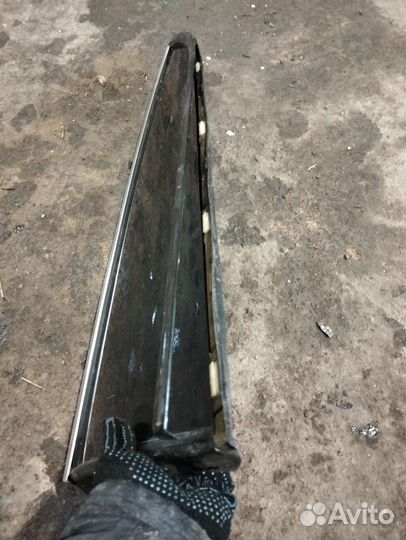 Форточка задняя левая Opel Astra J GTC