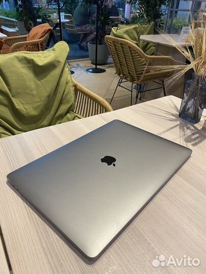 Macbook Pro 15 2018 512