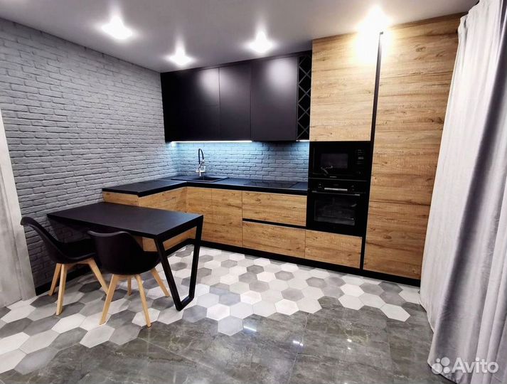 Кухонный гарнитур в современном стиле на заказ