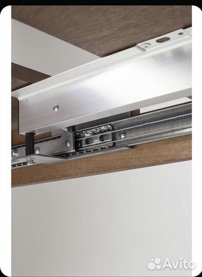 Кухонный стол