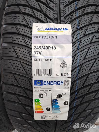 Michelin Pilot Alpin 5 245/40 R18 97V