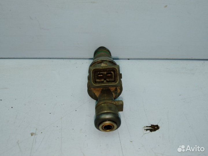 Форсунка топливная Mercedes-Benz C-Class W202