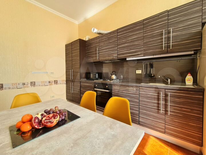 3-к. квартира, 76 м², 1/3 эт.