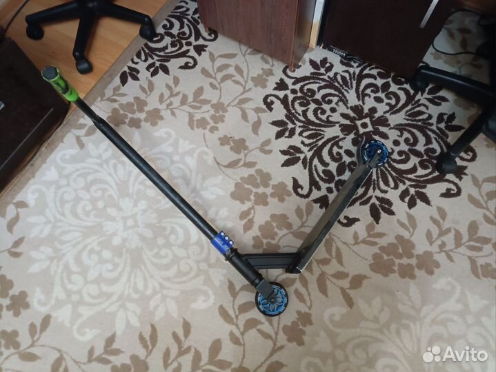 Трюковой самокат