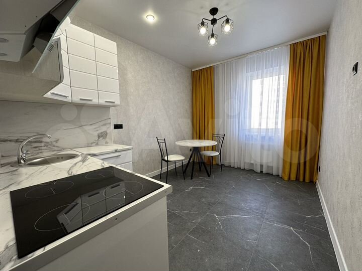 1-к. квартира, 40 м², 17/24 эт.