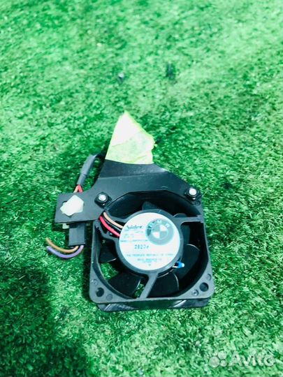 Вентилятор охлаждения отсека электроники BMW 7