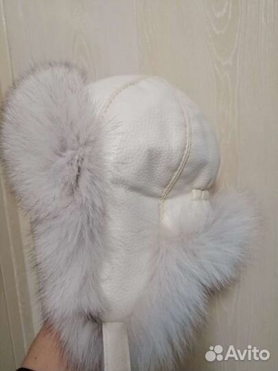 Зимняя детская шапка