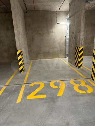 Машиноместо, 13 м²