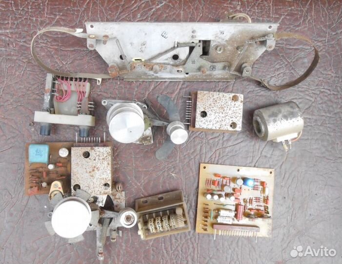 Запчасти на магнитофон Электроника 004, 003