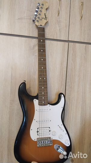 Fender squier bullet Stratocaster HSS Brown Sunbur
