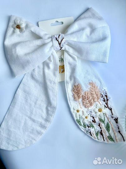 Бантики ручной работы с вышивкой