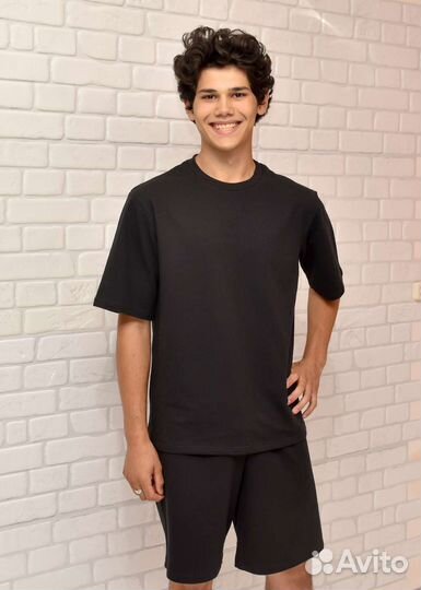 Костюм футболка и шорты Mirrors