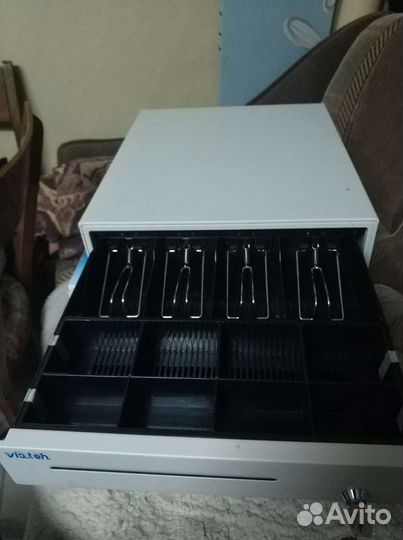 Ящик для денег