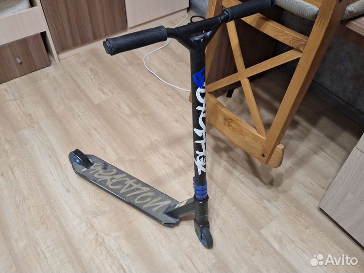 Трюковой самокат