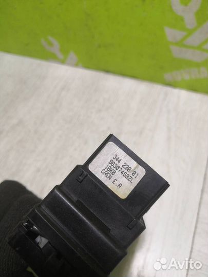 Переключатель поворотов Пежо 206