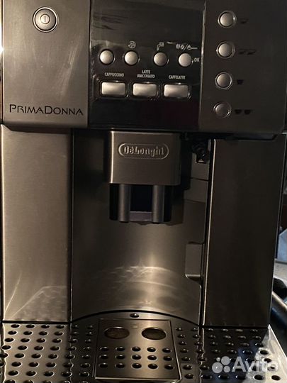 Кофе машина De Longhi PrimaDonna Avant