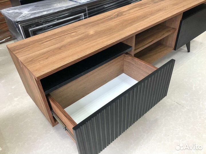 Подставка Тумба под телевизор в стиле лофт