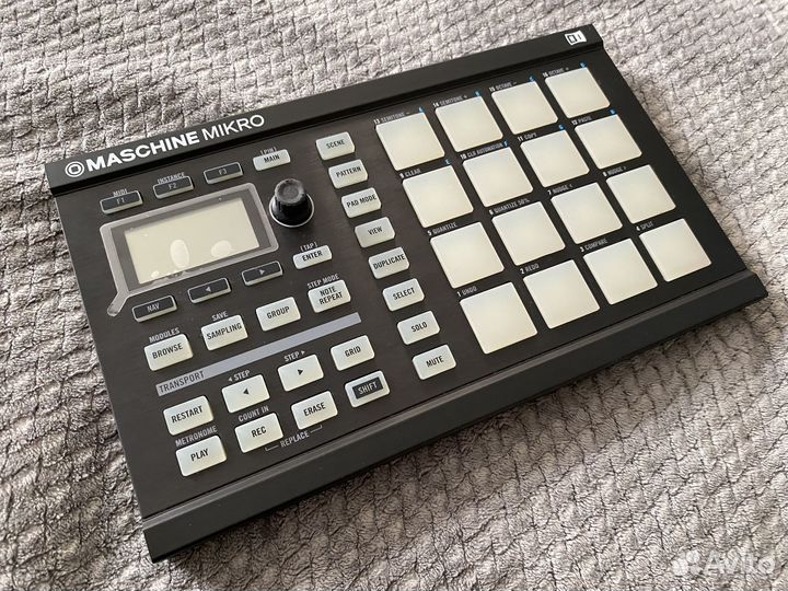 Midi-контроллер Native Instruments Maschine Mikro