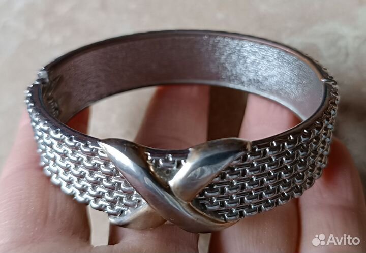 Браслеты разные