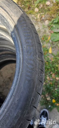 Bridgestone Potenza S001 225/45 R19 92W