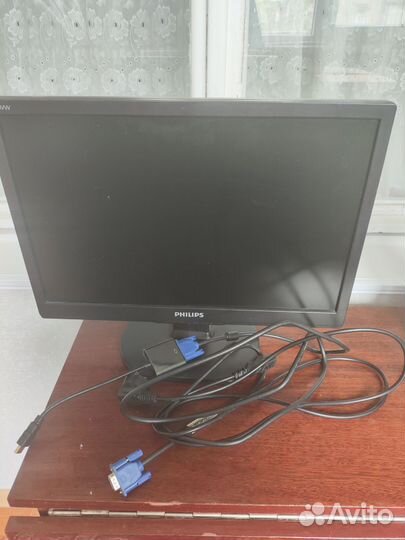 Монитор Philips