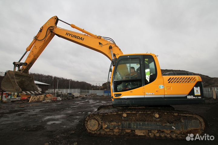 Гусеничный экскаватор в аренду