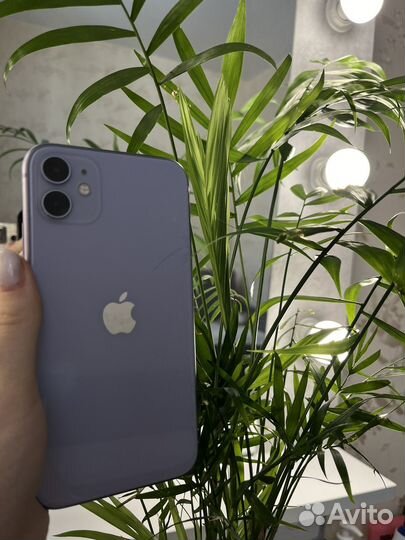 iPhone 11, 64 ГБ