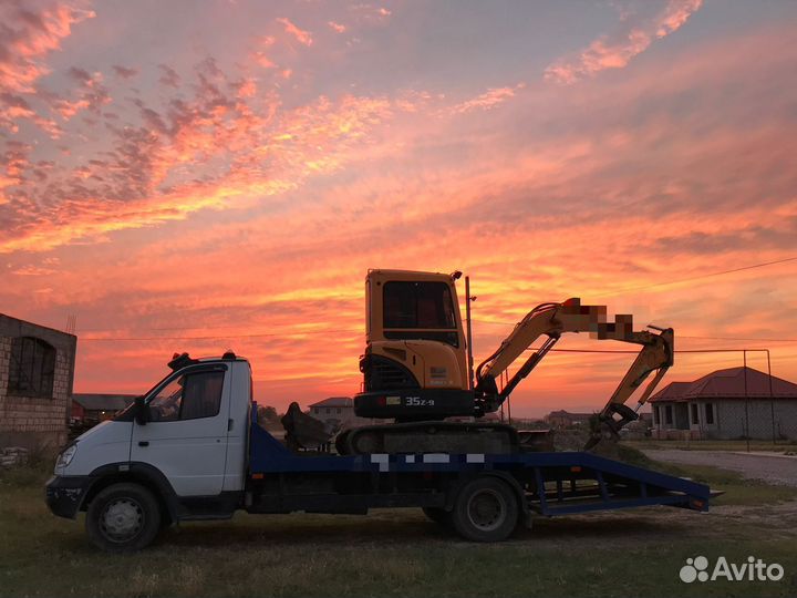 Мини-экскаватор