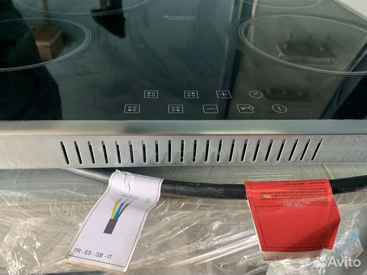 Варочная панель электрическая Ariston Hotpoint