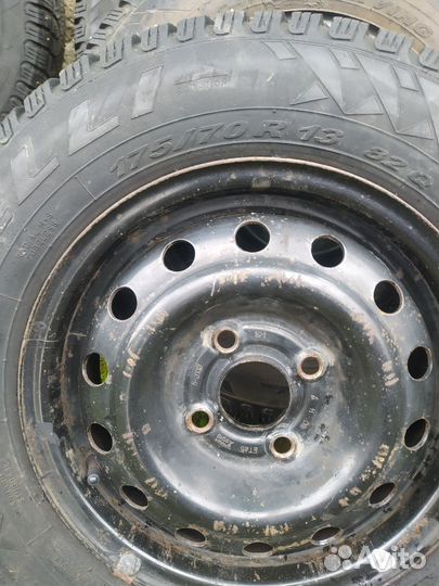 Pirelli Winter Carving 165/70 R13