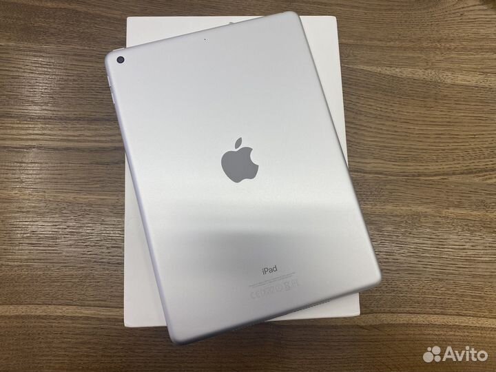 iPad 5 32gb Silver (б/у)