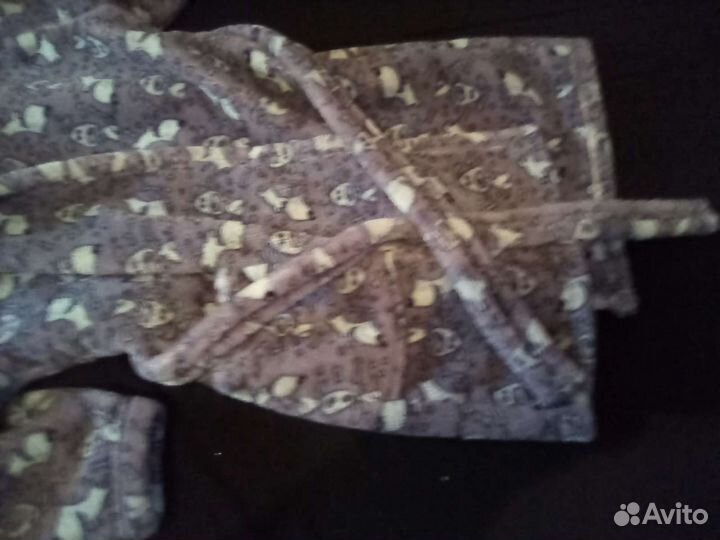 Халат теплый детский. На ребенка 11лет