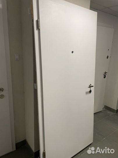 Дверь входная пик