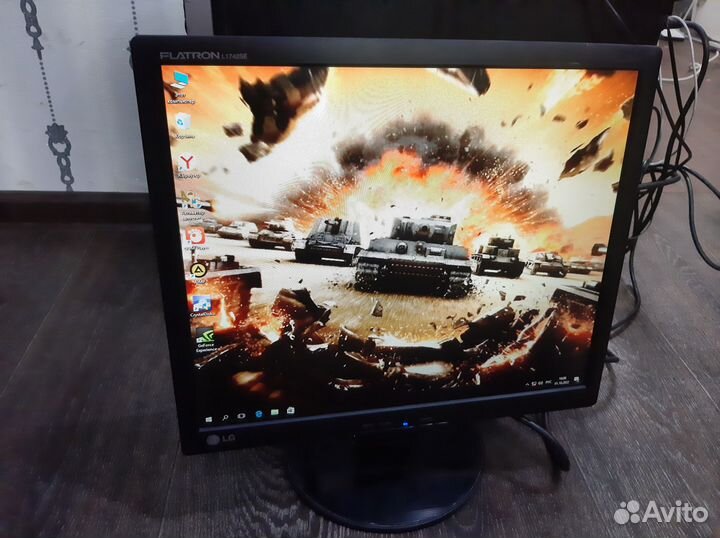 Монитор ЖК LG 19 дюймов