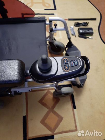 Кресло-коляска с электроприводом