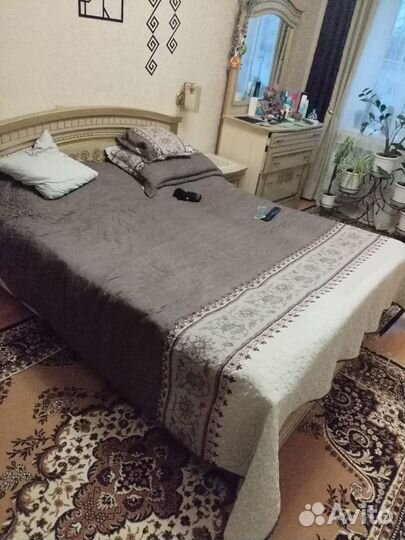 Спальный гарнитур бу