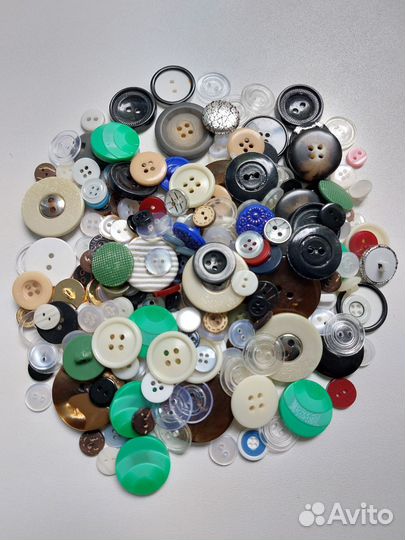 Пуговицы