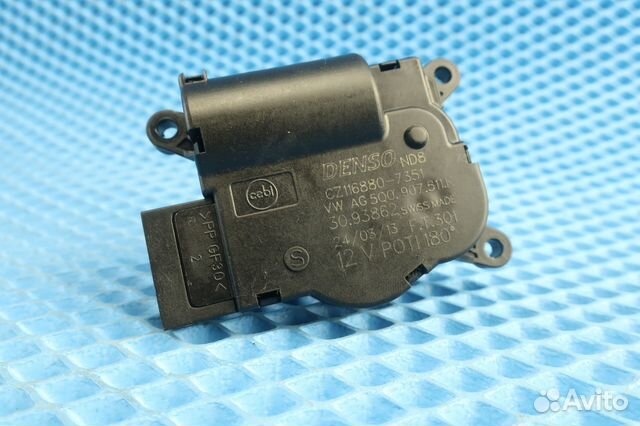 Моторчик заслонки печки VAG 5Q0907511K