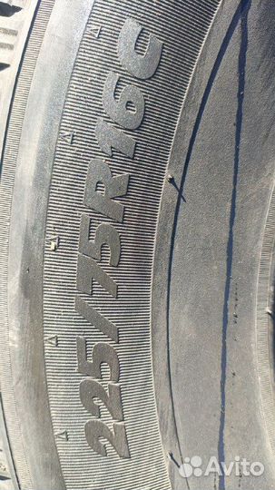 Michelin Agilis X-Ice North 225/75 R16C