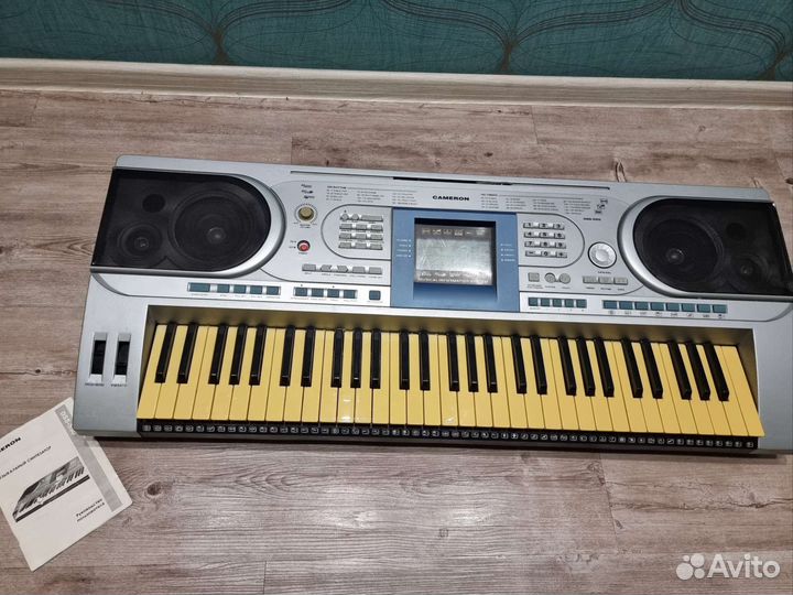 Синтезатор Cameron DSS 550